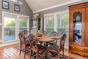 The Island Spot - 721 Bienville 3 Bedroom Home by RedAwning