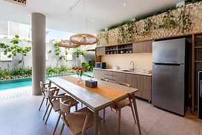 The Swan Villas by Villa Finder