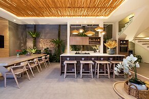 The Swan Villas by Villa Finder