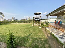 GoBravo 71: 2Bhk Farm with Pool & Garden Sector 150 Noida