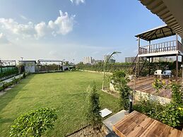 GoBravo 71: 2Bhk Farm with Pool & Garden Sector 150 Noida