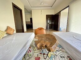 GoBravo 71: 2Bhk Farm with Pool & Garden Sector 150 Noida