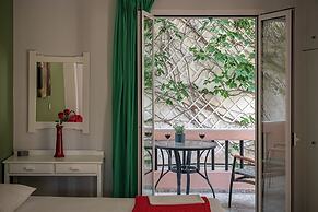 Elena SeaFront Luxury Apartments