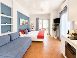 Elena SeaFront Luxury Apartments