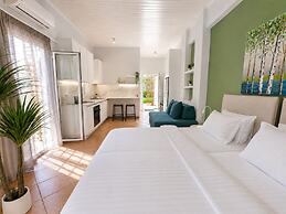 Elena SeaFront Luxury Apartments
