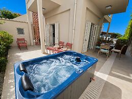 Elena SeaFront Luxury Apartments