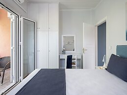 Elena SeaFront Luxury Apartments