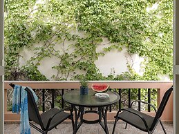 Elena SeaFront Luxury Apartments