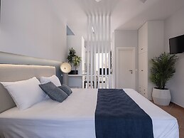 Elena SeaFront Luxury Apartments