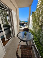 Elena SeaFront Luxury Apartments