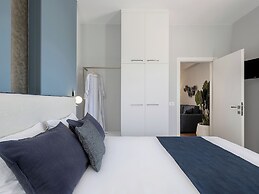 Elena SeaFront Luxury Apartments