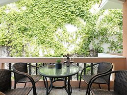 Elena SeaFront Luxury Apartments