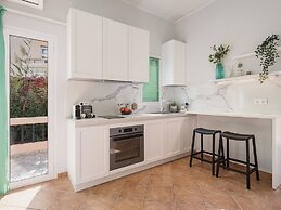 Elena SeaFront Luxury Apartments