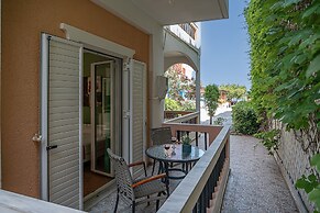 Elena SeaFront Luxury Apartments