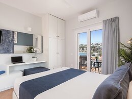 Elena SeaFront Luxury Apartments