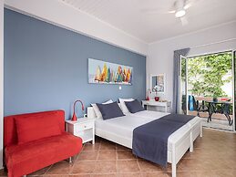 Elena SeaFront Luxury Apartments