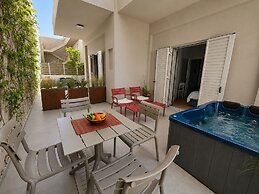 Elena SeaFront Luxury Apartments