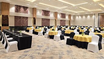 D Square Statue of Unity Kevadia, a member of Radisson Individuals