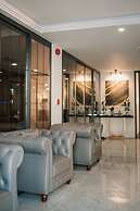 Riverside Boutique Hotel