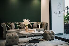 Riverside Boutique Hotel