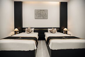 Riverside Boutique Hotel