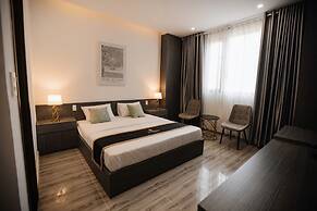 Riverside Boutique Hotel