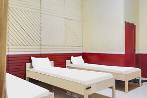 OYO 91833 Hotel Anggrek Daqu Syariah Kapuas