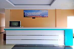 OYO 91876 Hotel Putri Gading 2