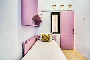 OYO Life 91626 Rr Kost Putri Syariah