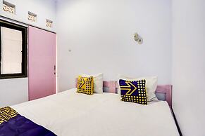 OYO Life 91626 Rr Kost Putri Syariah