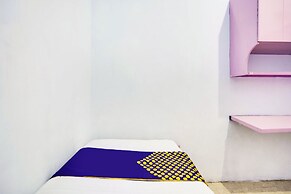 OYO Life 91626 Rr Kost Putri Syariah