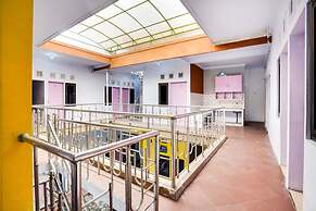 OYO Life 91626 Rr Kost Putri Syariah