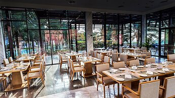 Alberni Jabal Hafeet Hotel