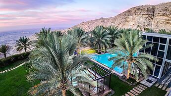 Alberni Jabal Hafeet Hotel
