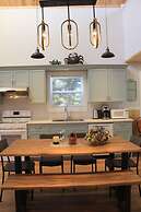 Avonlea Forest Hill Cottages