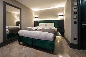 Hotel Kurucesme Business