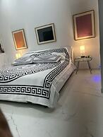 Men Only Clothing Optional Guesthouse near Wilton Manors