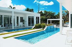 Men Only Clothing Optional Guesthouse near Wilton Manors