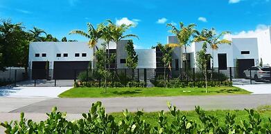 Men Only Clothing Optional Guesthouse near Wilton Manors