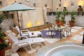 EXECUTIVE HOTEL GRAND GARDEN - Adult only