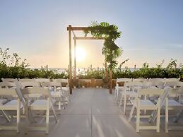 Kimpton Grand Roatan Resort And Spa by IHG