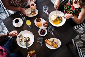 Kimpton Grand Roatan Resort And Spa by IHG