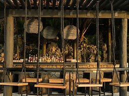 Kimpton Grand Roatan Resort And Spa by IHG