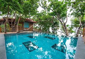 Kimpton Grand Roatan Resort And Spa by IHG