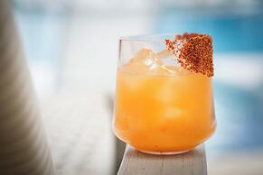 Kimpton Grand Roatan Resort And Spa by IHG