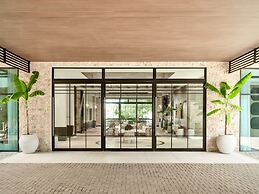 Kimpton Grand Roatan Resort And Spa by IHG