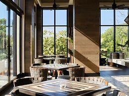 Kimpton Grand Roatan Resort And Spa by IHG