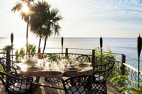 Kimpton Grand Roatan Resort And Spa by IHG