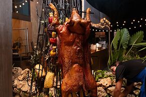 Kimpton Grand Roatan Resort And Spa by IHG