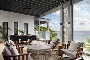 Kimpton Grand Roatan Resort And Spa by IHG